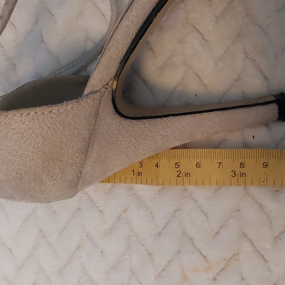 Shoes - Picture 5 of 5